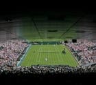 Federer serve sul Centrale di Wimbledon (photo by Art Seitz)