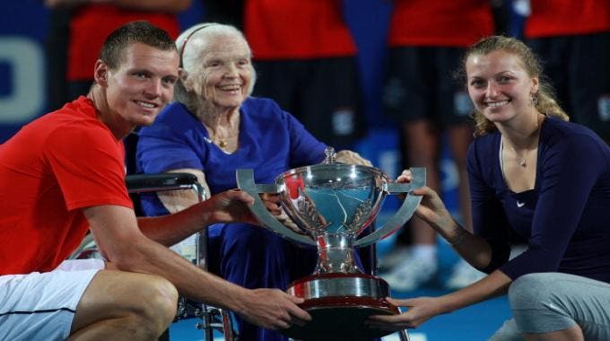 Tomas Berdych e Petra Kvitova, vincitori della Hopman Cup 2012 (Paul Kane/Getty Images)