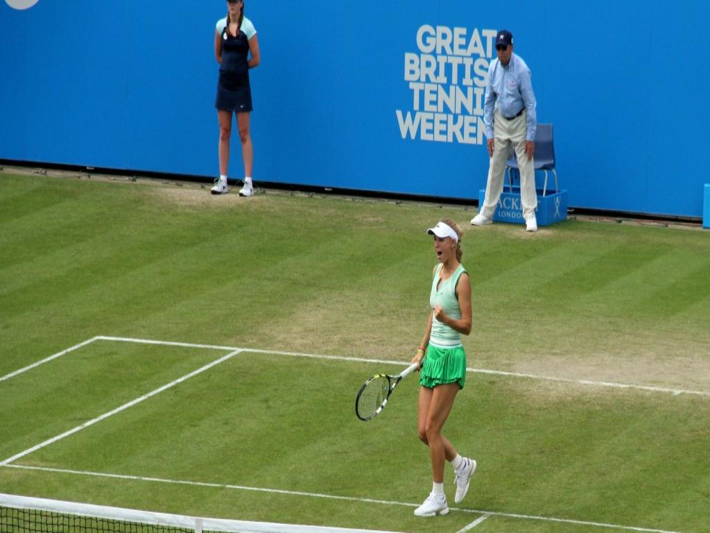 WTA Eastbourne: Wozniacki solida, Giorgi al tappeto. Ok Kerber e Keys WTA Eastbourne: Wozniacki solida, Giorgi al tappeto. Ok Kerber e Keys