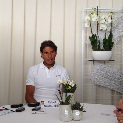 Rafa Nadal tra le orchidee