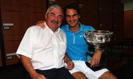 Roger e Robert Federer con il trofeo