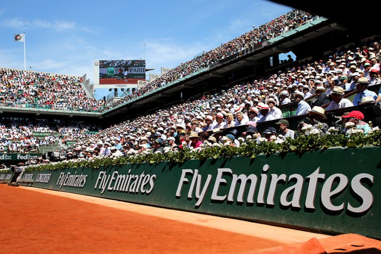 La tribuna Fly Emirates al Roland Garros (foto by ART SEITZ)
