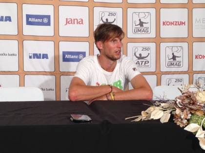 Andreas Seppi in conferenza stampa a Umago (foto di Laura Guidobaldi)