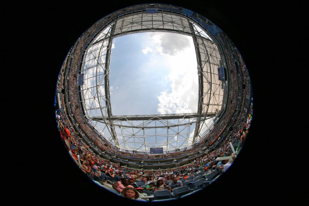 Il tetto dell'Arthur Ashe Stadium - US Open 2015 (foto di Art Seitz)