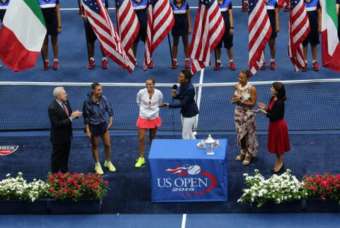 Flavia Pennetta, premiazione – F US Open 2015 (foto di Art Seitz)