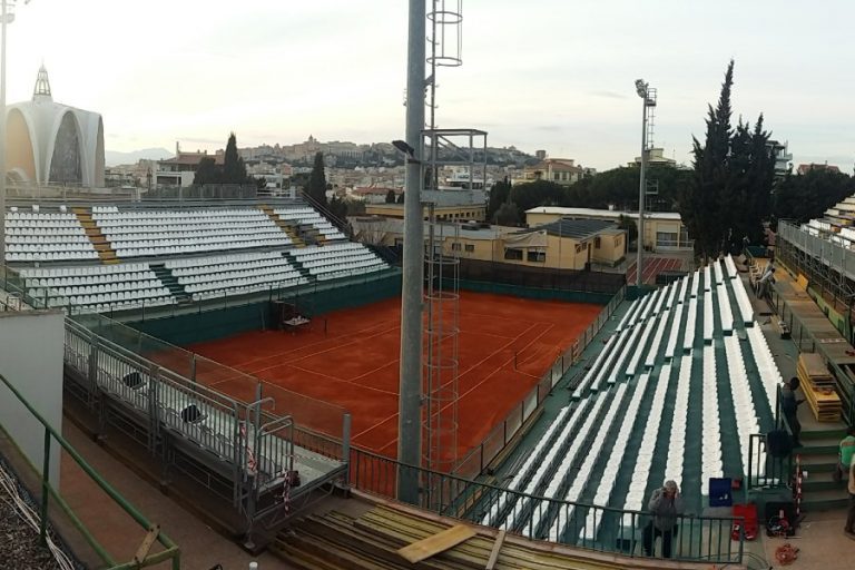 Più soldi per chi ne ha meno: il Roland Garros ...