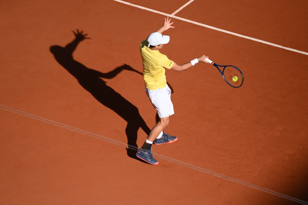 Roland Garros: Berrettini scivola sullo Chatrier contro ...
