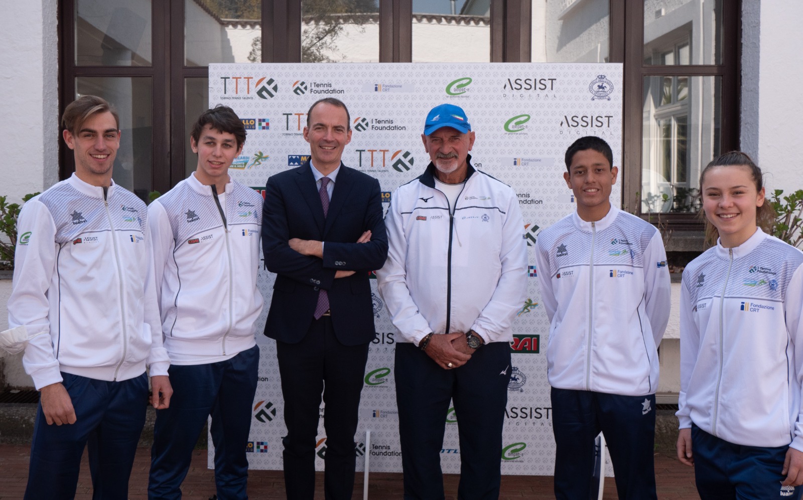 Gipo Arbino con Simone Bongiovanni e i ragazzi di Torino Tennis Talent