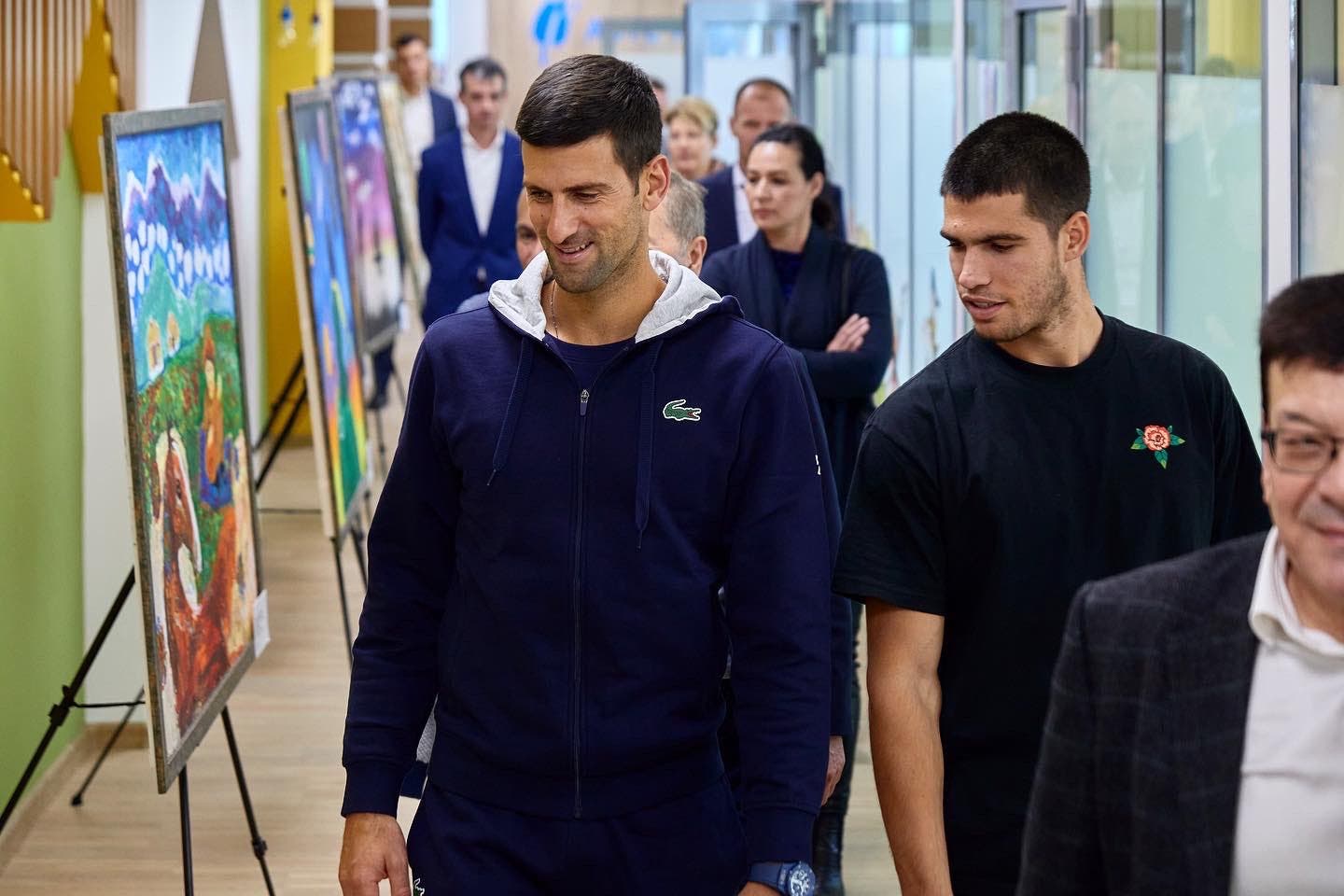 Novak Djokovic e Carlos Alcaraz in visita ad Asyl Miras - Astana 2022 (twitter ktf_kz)