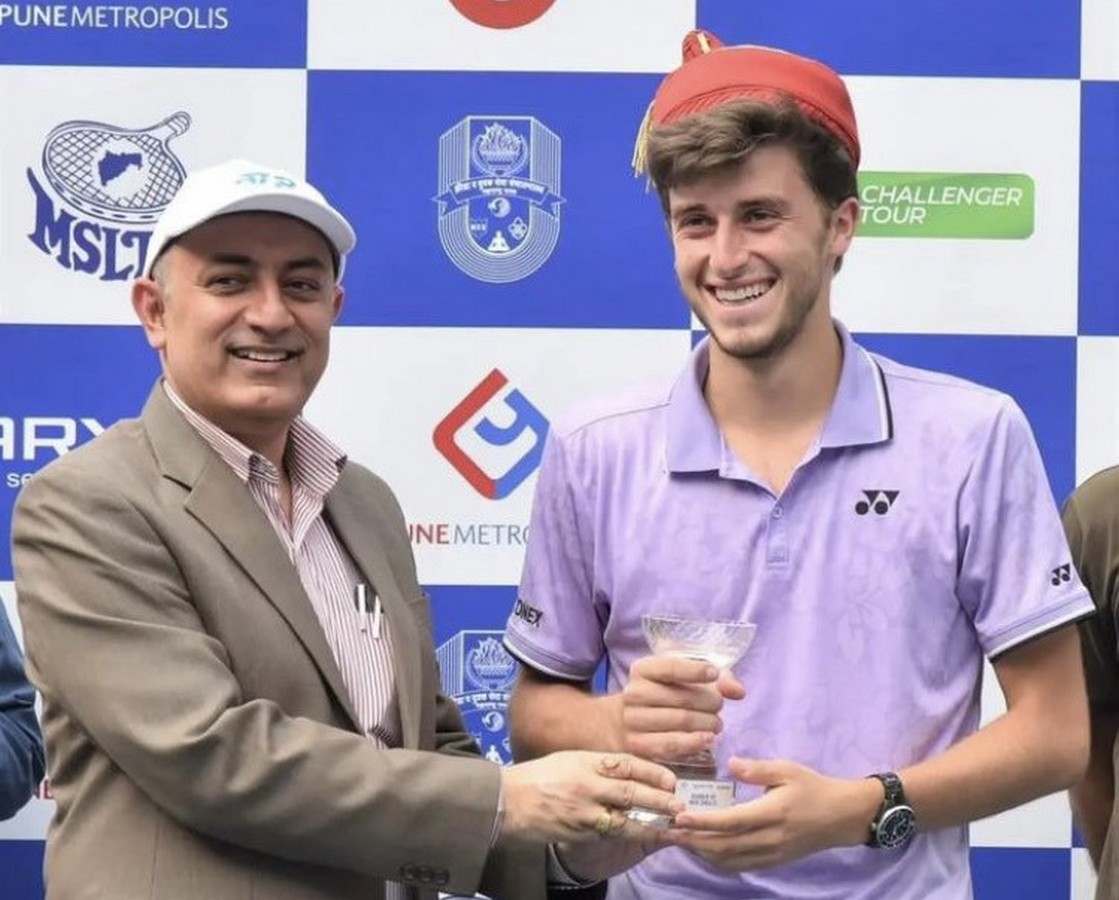 Luca Nardi premiato a Pune - Instagram luca___nardi