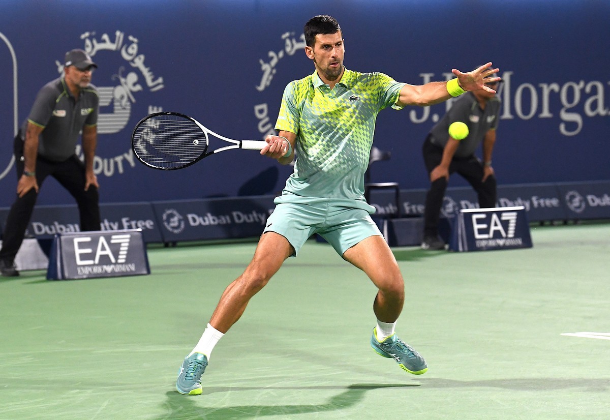 Djokovic segue invicto em 2023 (15-0) e está na semifinal em Dubai