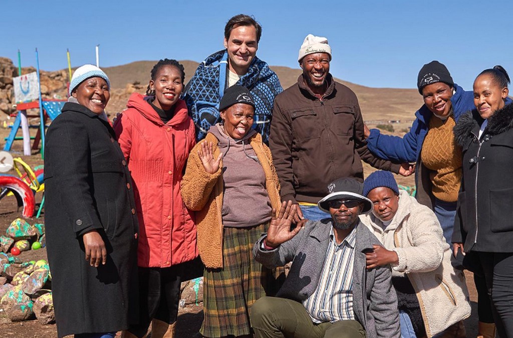Roger Federer in Africa (Instagram @rogerfedererfoundation)