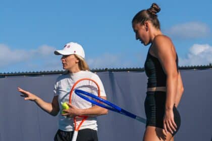 Sandra Zaniewska e Marta Kostyuk (@ Owen Reynoldson)